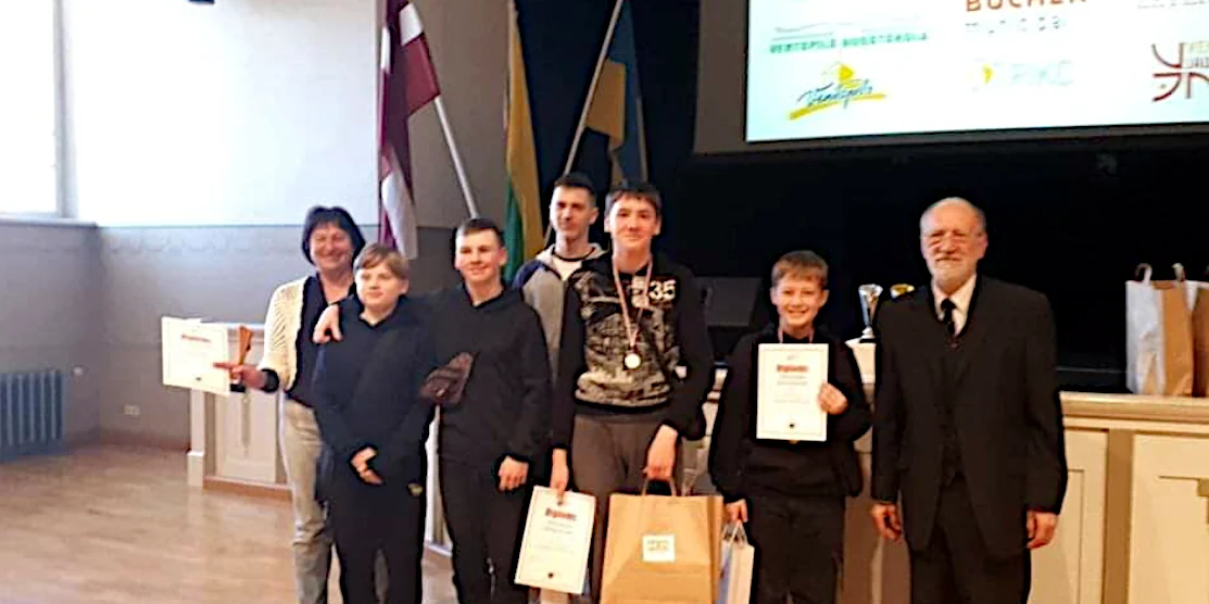 Рівненські учні привезли перемоги зі змагань з радіоконструювання у Литві