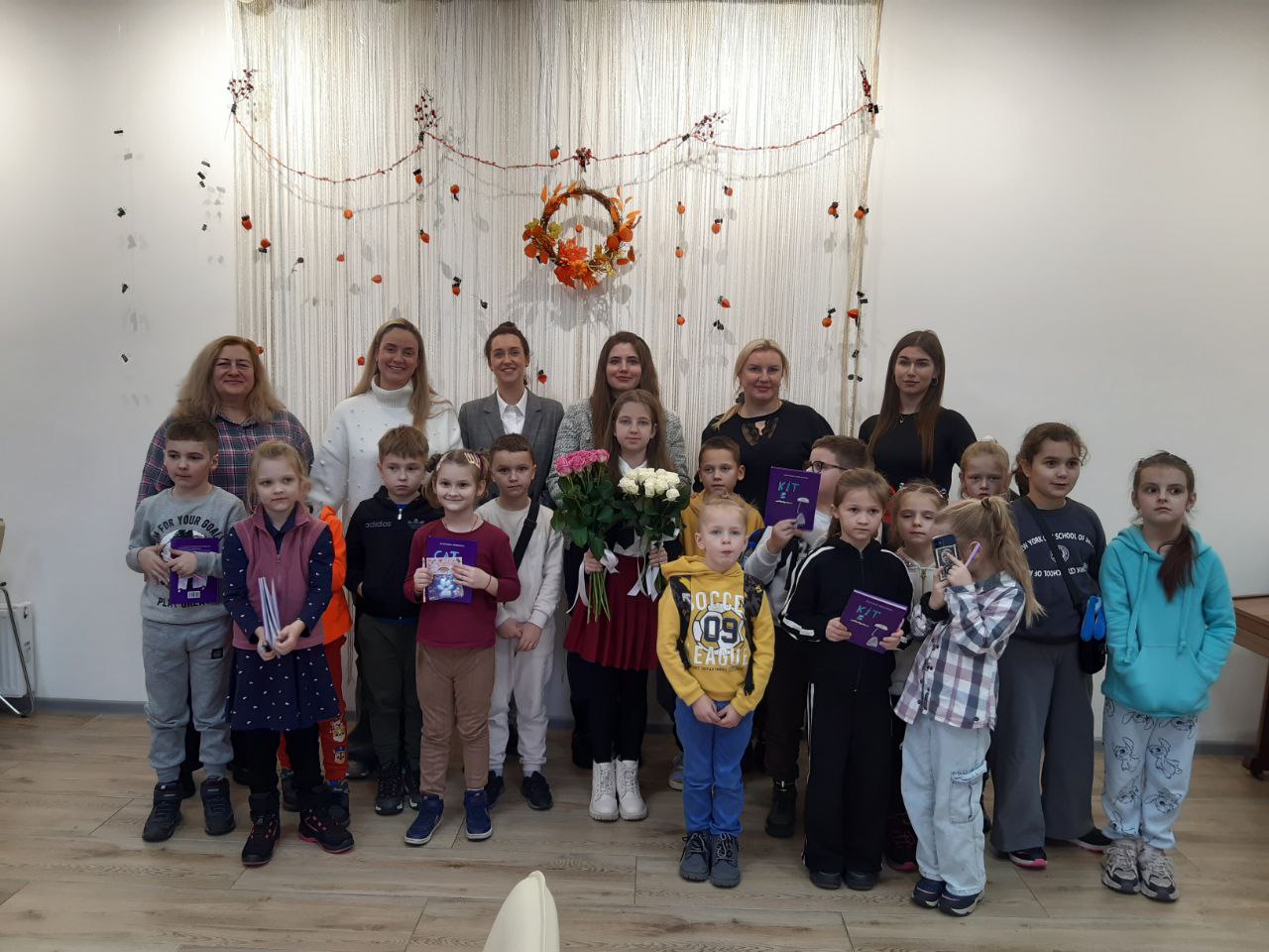 Учениця з Рівного представила дебютну книжку «Кіт В» у бібліотеці для молоді