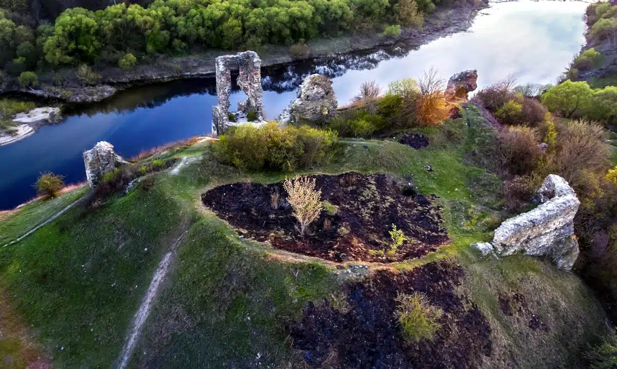 Руїни Губківського замку офіційно зареєстрували за громадою