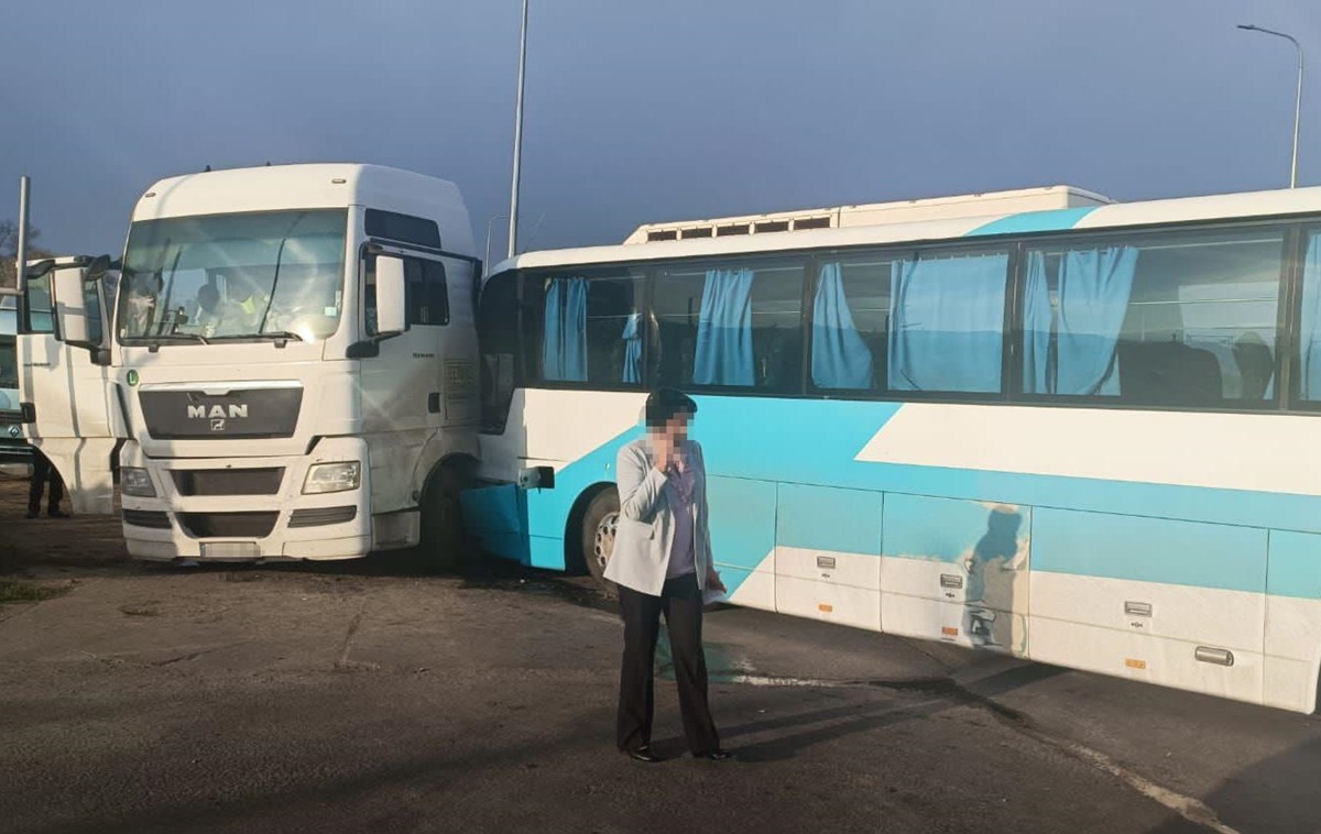 У ДТП із автобусом на Одещині постраждали 17 людей