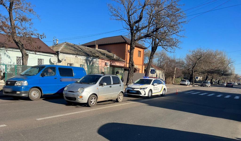 У Миколаєві легковик під кермуванням жінки збив дитину: поліція шукає свідків (ФОТО)