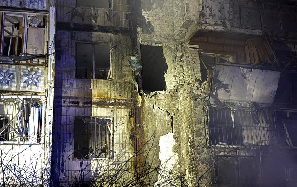 Нічна атака РФ на Одесу: поранені діти, пошкоджені будинки та авто (ФОТО)