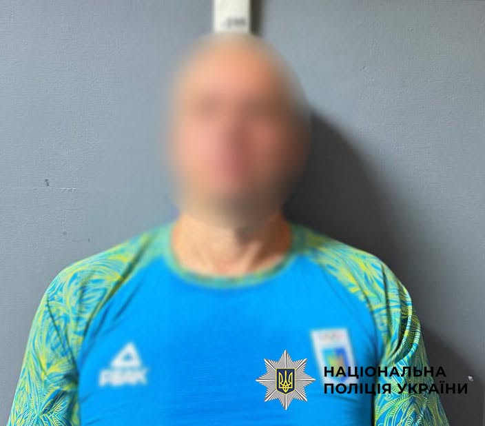 Столичні поліцейські затримали нападника, який забив до смерті охоронця спортбази на Трухановому острові