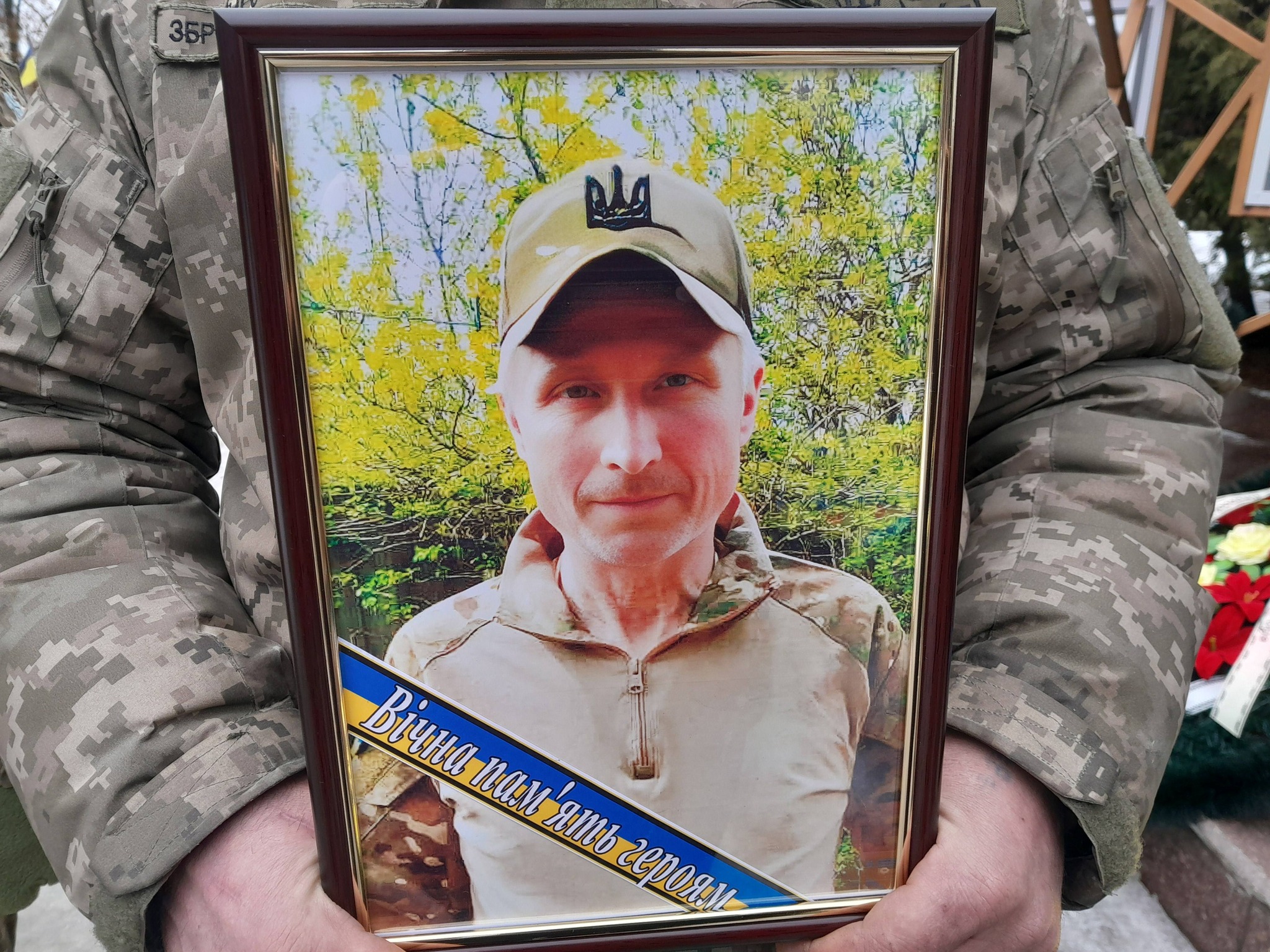 Роменська громада попрощалася з полеглим захисником України Сергієм Літкевичем