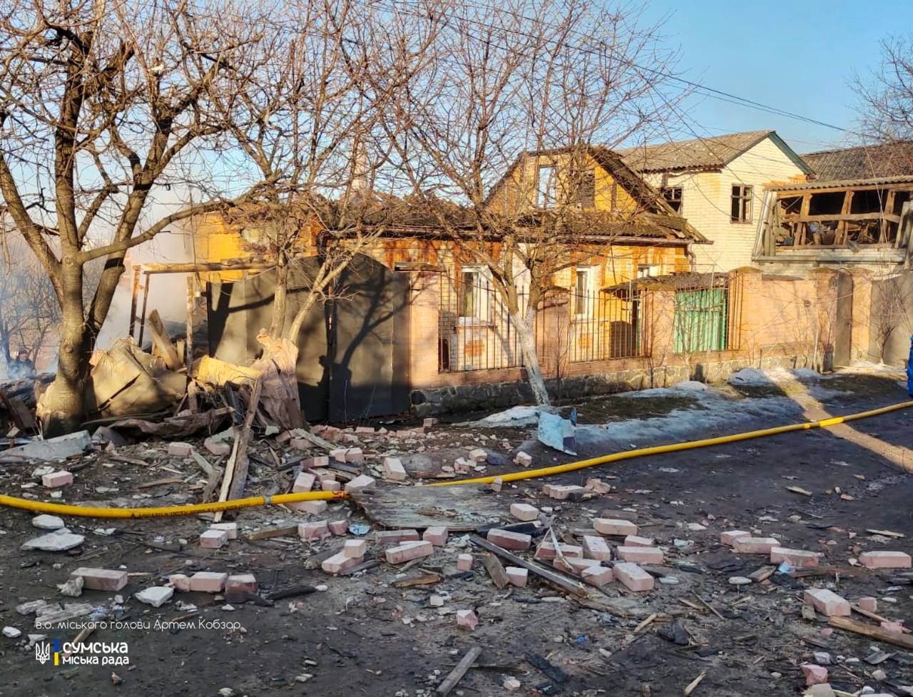 Нічний удар по Сумах: пошкоджено вісім житлових будинків