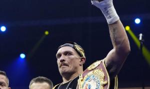 Usyk припинив співпрацю з промоутером за кілька тижнів до реваншу з Дубуа