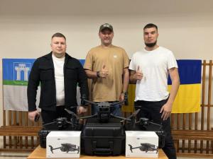 Рівне передало ще п’ять дронів для військових