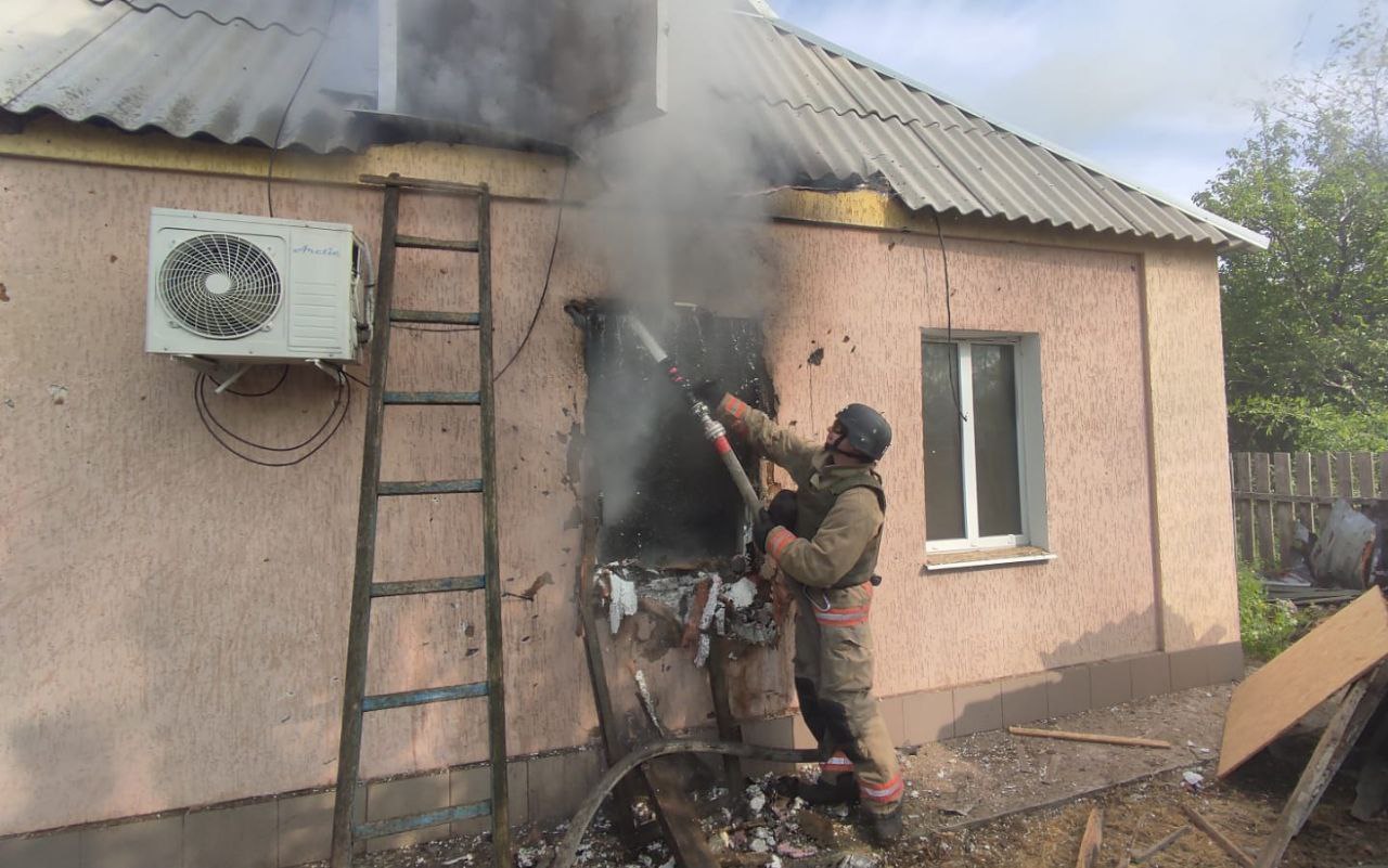 Окупанти атакували Нікопольщину та Синельниківський район: є постраждала, пошкоджені будинки й інфраструктура