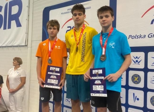 Дніпропетровські спортсмени стали переможцями чемпіонату Польщі зі стрибків у воду