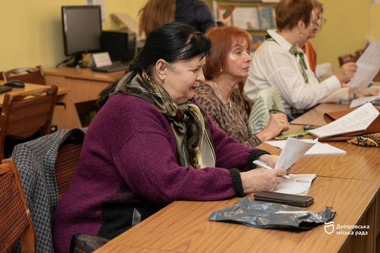 Активне та цікаве довголіття. У Дніпрі відкрито десятки напрямів для навчання та дозвілля людей поважного віку