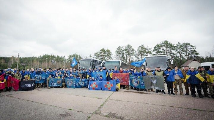 З полону повернулося троє військових з Тернопільщини