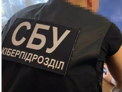 У Житомирі викрили ботоферму, яку Росія використовувала для поширення фейків про Україну, — СБУ