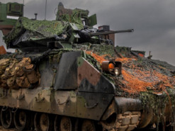 Армія США розпочала оснащувати активним захистом БПМ Bradley