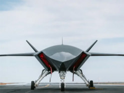 Розробники Boeing підтвердили успішний пуск ракети AIM-120 з бойового дрона MQ‑28