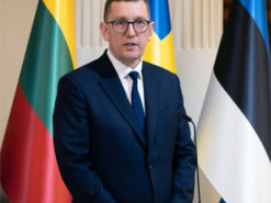 Естонія закуповує радари та системи ППО, щоб протидіяти безпілотникам, які залітають на її територію — Bloomberg