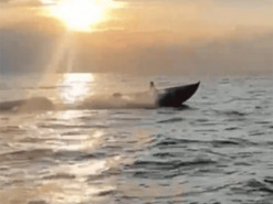Вперше в історії: морський дрон врятував двох пілотів збитого гелікоптера США