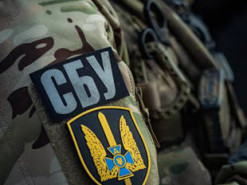 Спроба вербування на Житомирщині: 16-річній дівчині пропонували гроші за підпал авто та встановлення GPS-трекера