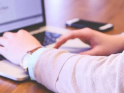 В Івано-Франківську розслідують схему видалення конфіденційної інформації за гроші