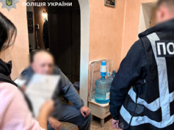 На Львівщині поліція викрила групу шахраїв, які ошукували родини полеглих воїнів