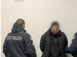 Зґвалтував на дорозі та переслідував відеозаписами: деталі справи кривдника дитини на Житомирщині