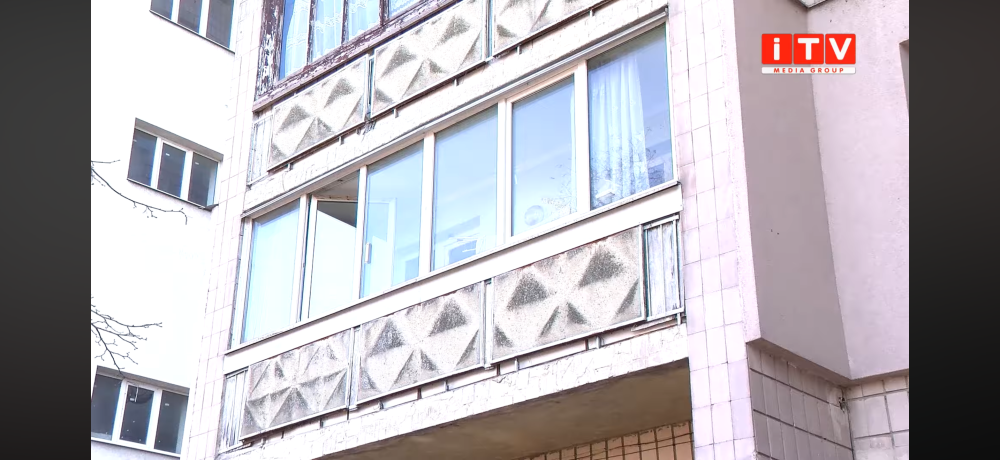 У Рівному жінка хоче виселити незрячих сусідів із квартири (ВІДЕО)