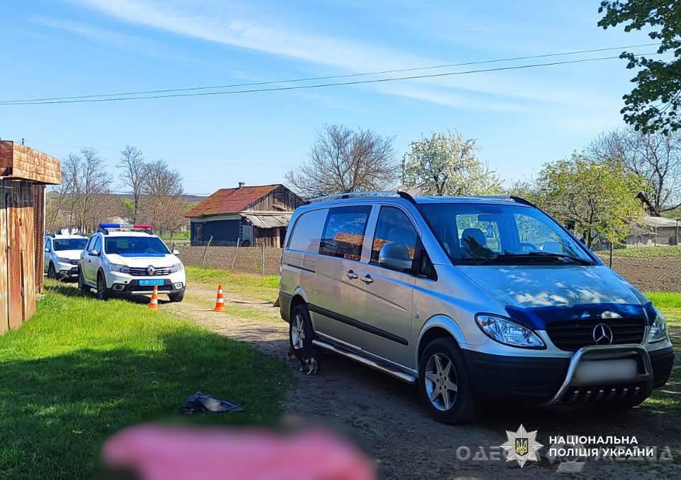 Трагедія на Одещині: чоловік випадково збив на авто свою матір