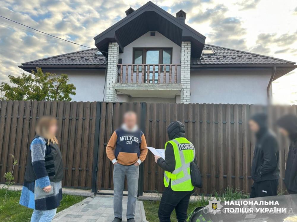 По Україні провели обшуки за фактами збагачення та недостовірного декларування: серед фігурантів — начальник ТЦК в Одесі