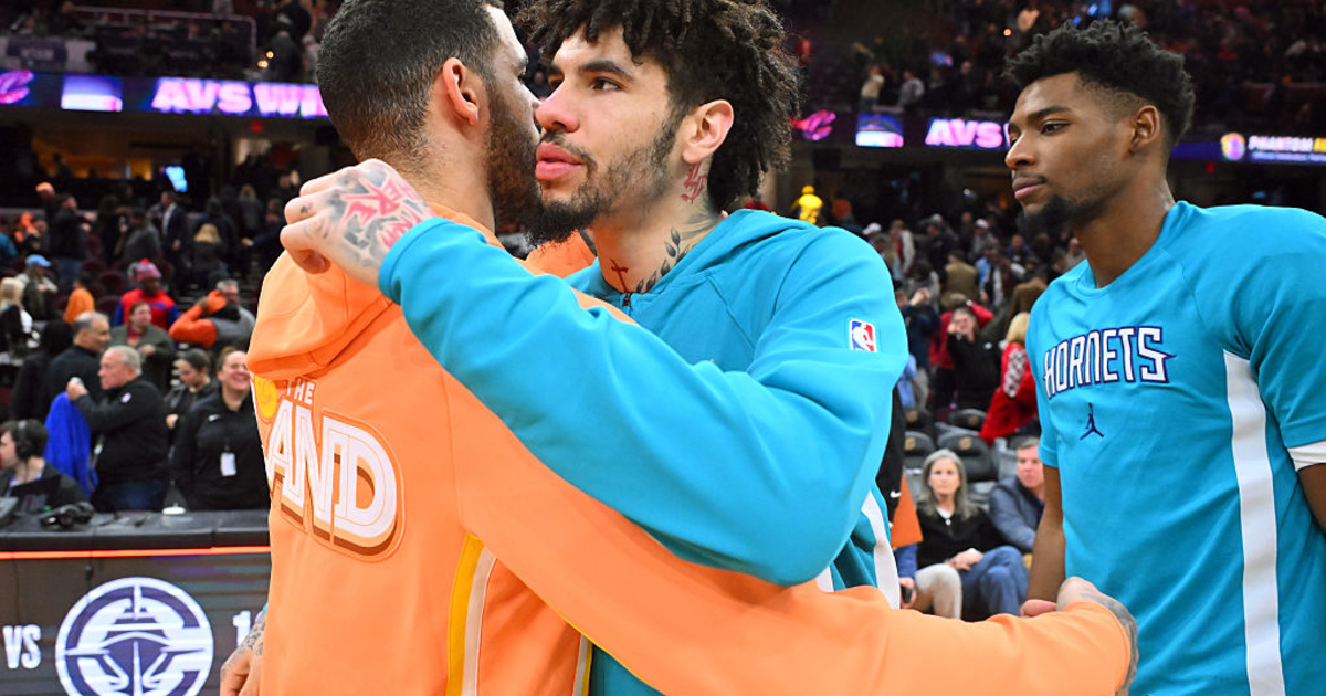 НБА: Оклахома вновь победила, дуэль братьев Боллов в пользу старшего