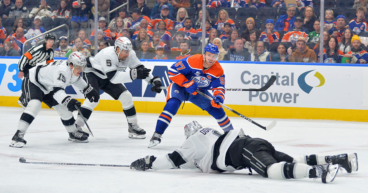 НХЛ: Бостон разгромил Рейнджерс, Лос-Анджелес вырвал победу у Эдмонтона