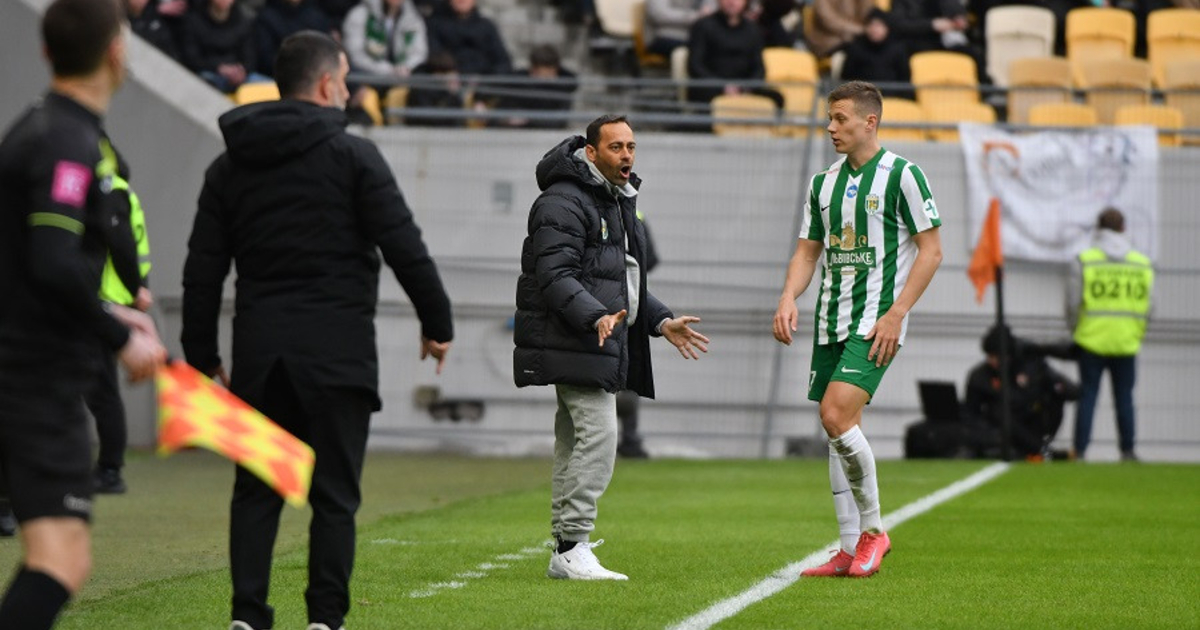 Тренер Карпат установил антирекорд уже в первом же матче УПЛ