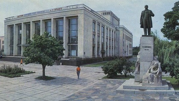 “Храм Мельпомени”: п’ять фактів про театр Т.Г. Шевченка