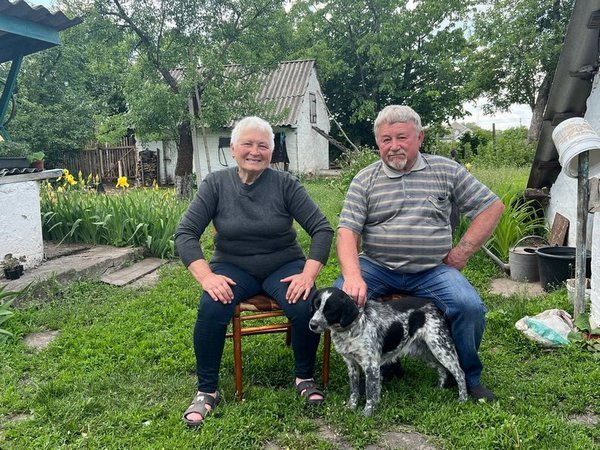 Завели господарство та заклали сад: подружжя переселенців почало на Черкащині нове життя