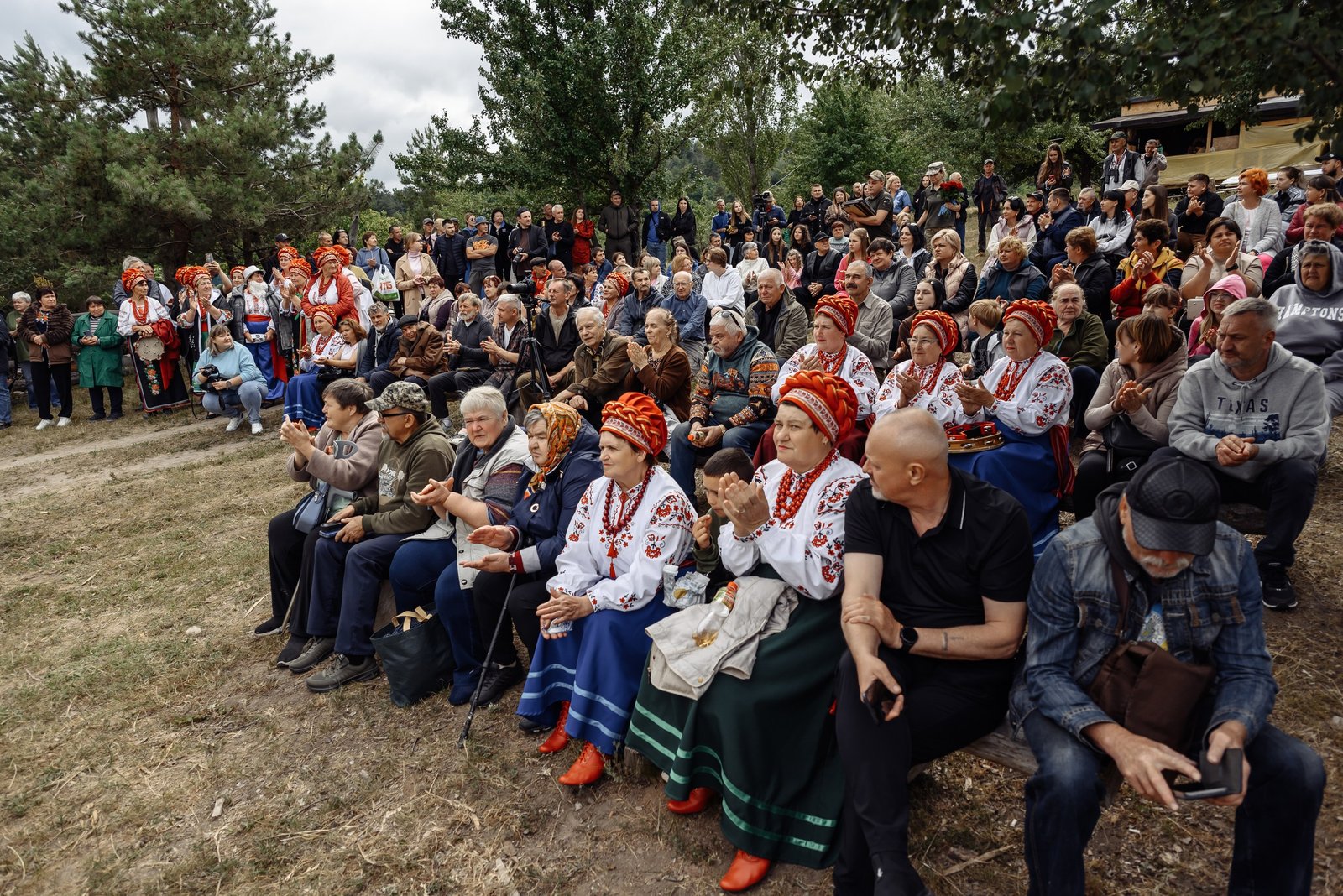 “Сороміцькі посиденьки в Григорівці”: на благодійному культурному заході зібрали 35 тисяч донатів