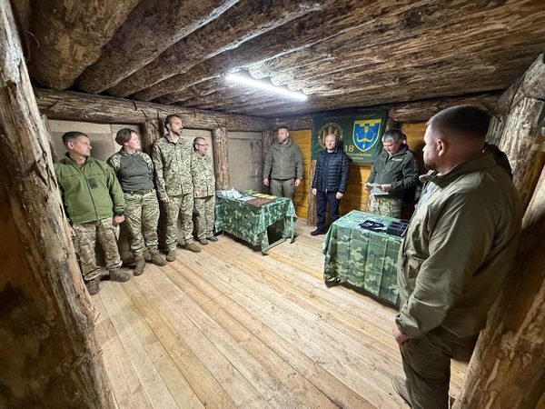 Черкаси передали автомобіль для 118-ї бригади територіальної оборони ЗСУ