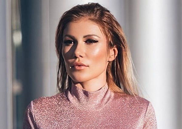 Альона Омаргалієва анонсувала вихід нової пісні