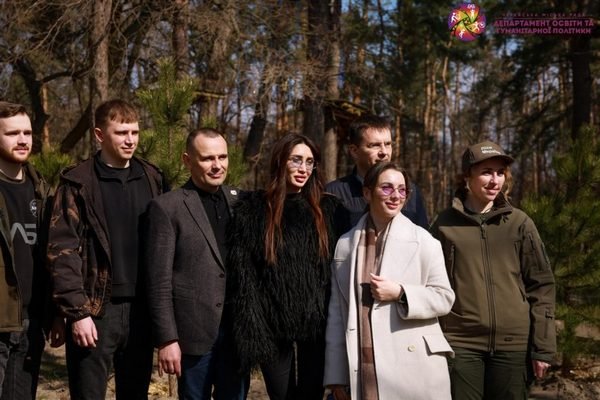 У Сосновому бору сьогодні садили саджанці дерев