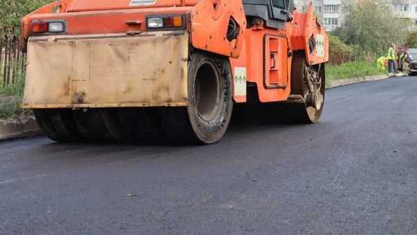 Анатолій Бондаренко інспектує ремонт доріг у Черкасах