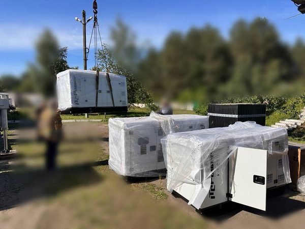 Благодійники передали Смілі 11 генераторних установок