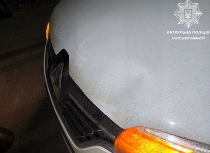 У Сумах пішохід отримав травми після наїзду автомобіля Renault Logan