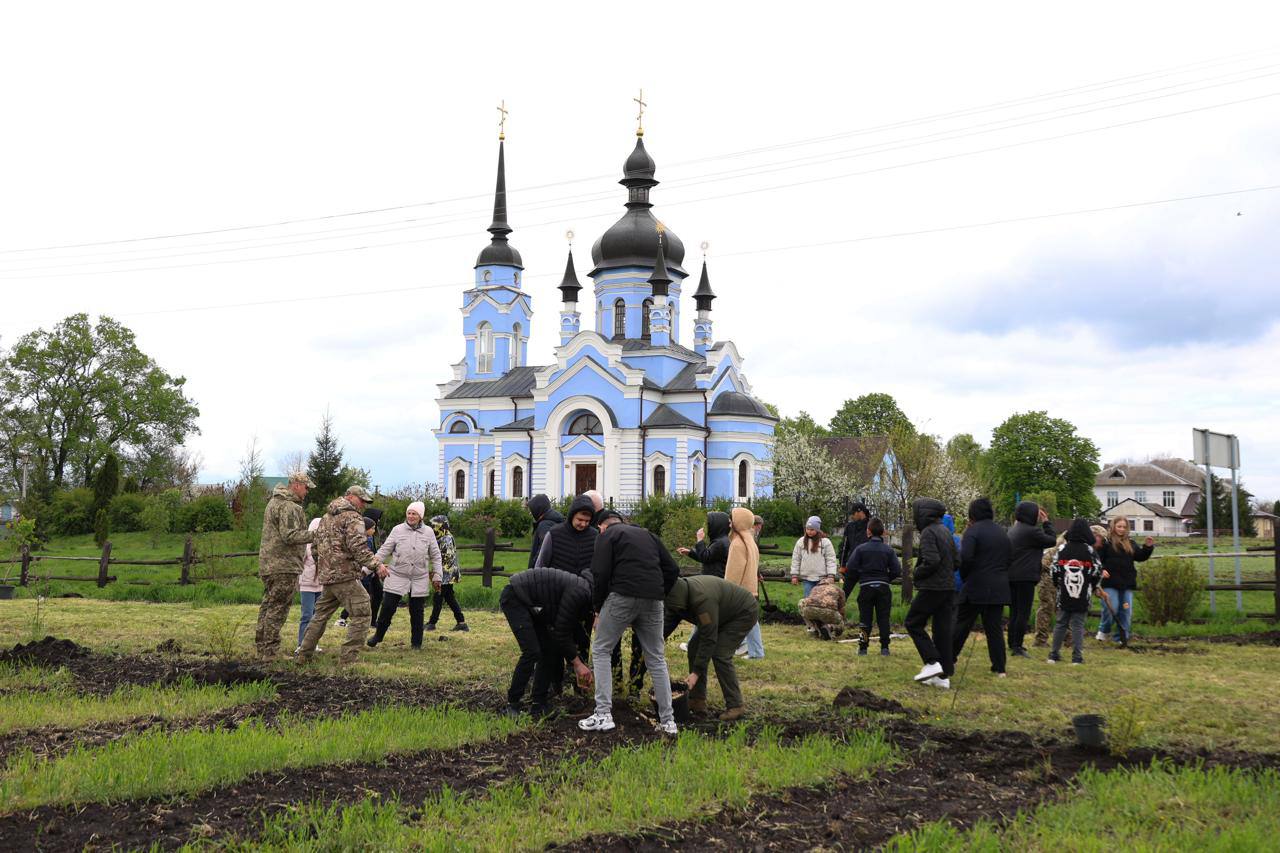 На Білоцерківщині висадили дерева екзотичних сортів до Всеукраїнського дня довкілля