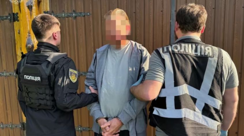 На Київщині затримали громадянина США: 30 років був у розшуку за сексуальні злочини проти дітей