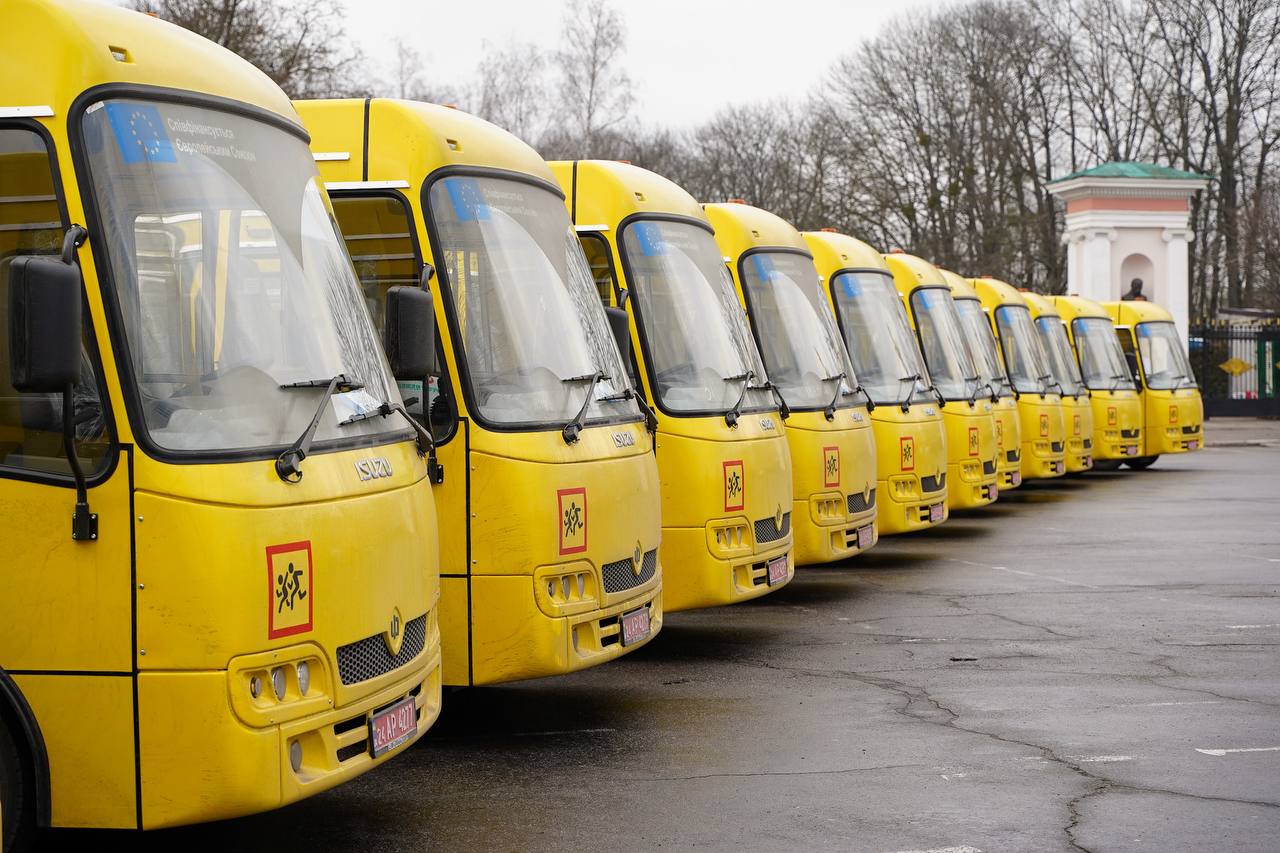 Київщина отримала завершальну партію шкільних автобусів (ФОТО)