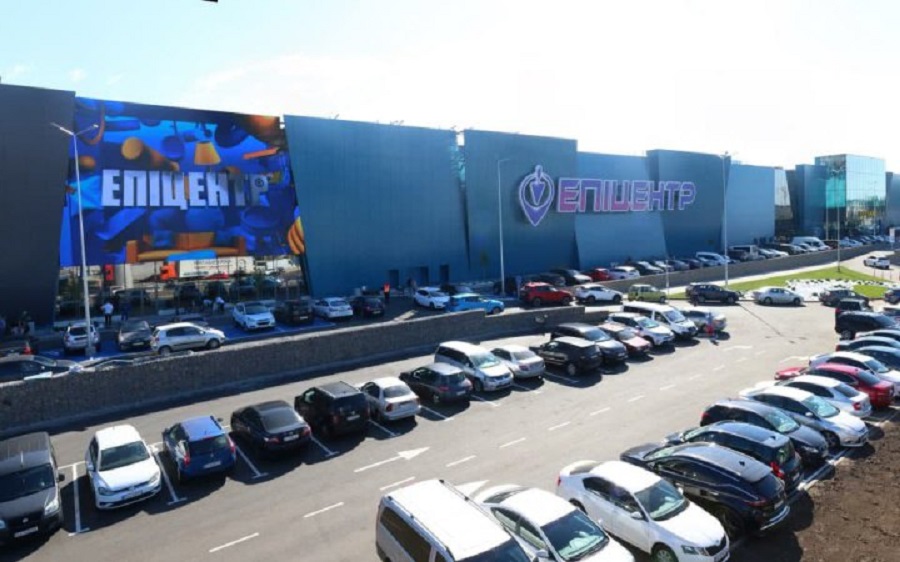 «Ганьба Епіцентру»: клієнт звинуватив гіпермаркет у Чабанах у маніпуляціях та свідомому затягуванні часу