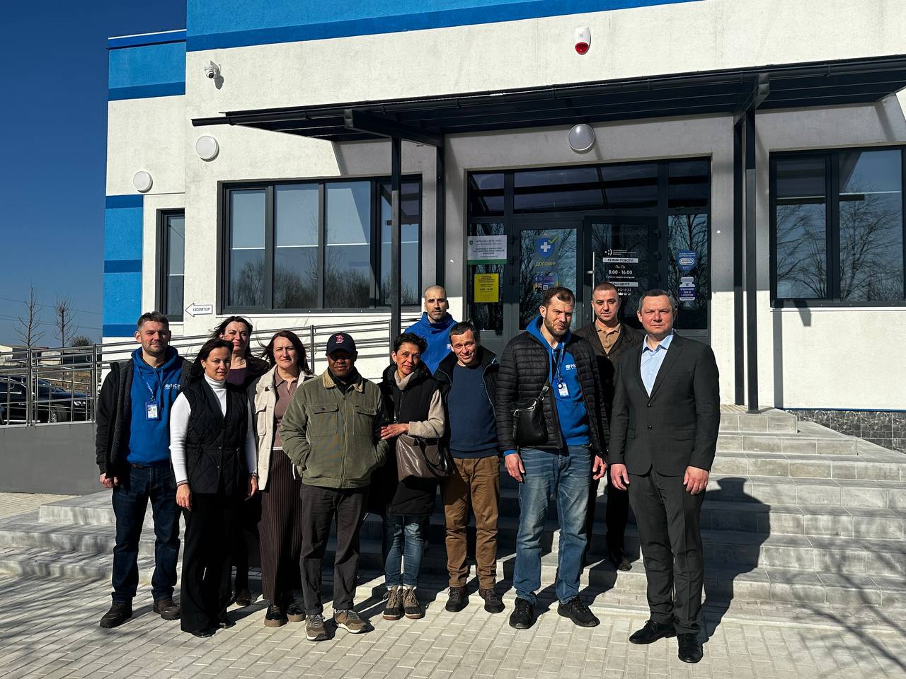 Майбутню амбулаторію в Бабинцях відвідала делегація міжнародних партнерів та представників МОМ