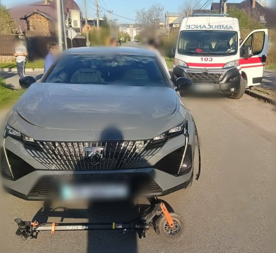 У Гатному на Фастівщині в ДТП з автомобілем та електросамокатом загинула дитина