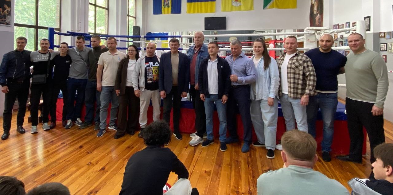 Юні боксери Київщини виборюють нагороди обласного чемпіонату в Броварах (ФОТО)