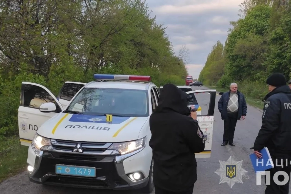 На Вінничині 2 чоловіків розстріляли поліцейських: тепер їх шукають по всій Україні