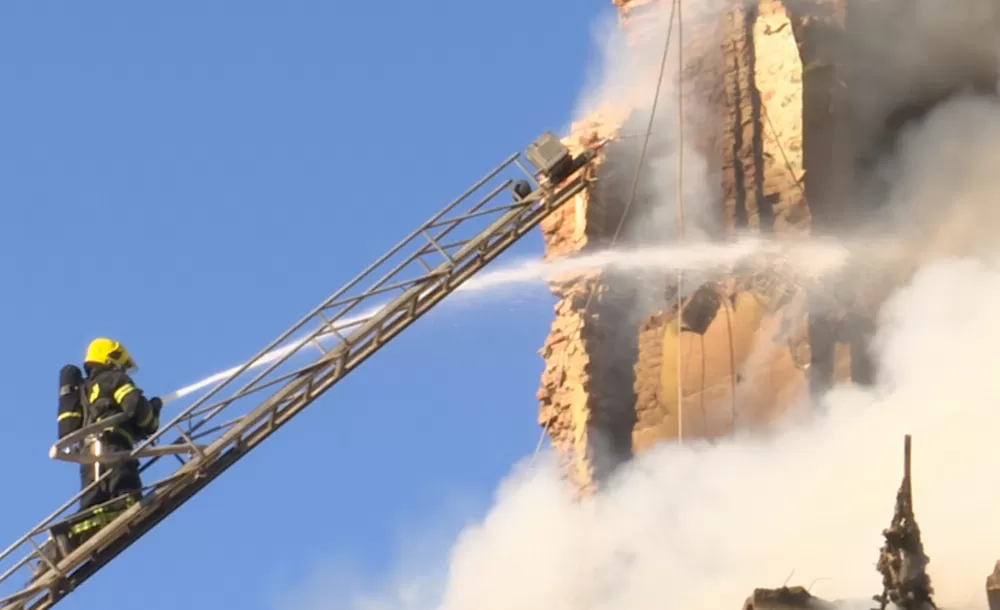 У Тернополі внаслідок російського обстрілу кількість потерпілих збільшується: відомо про 25...