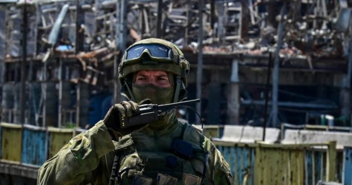 Російські окупанти обстріляли два села на Донеччині: три людини поранено