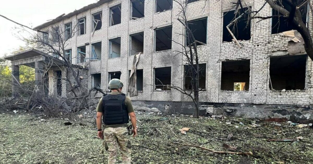 Били бомбами та дронами: за добу ворог завдав 2753 удари по Донеччині